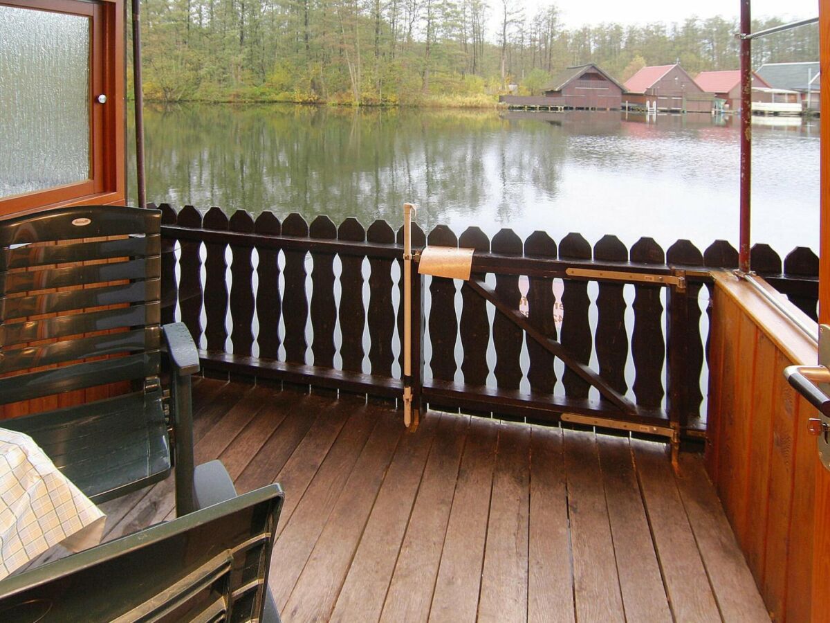 Holiday house Bootshaus in Mirow mit überdachter Terrasse - Outdoor photo 2