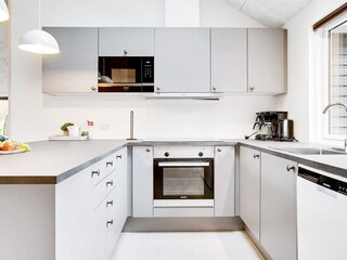 Ferienhaus Høll  13