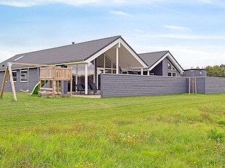 Holiday house Høll  35