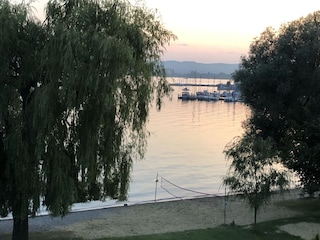 Volleyballfeld im Strandbad 700 m bis zur FEWO