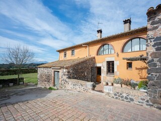 Villa Bescanó Buitenaudio-opname 1