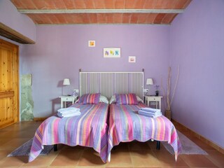 Villa Bescanó Features 11