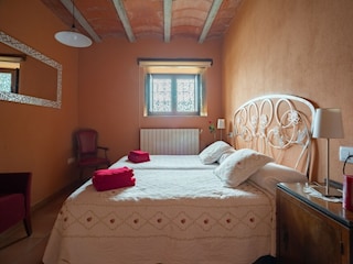 Villa Bescanó Features 19