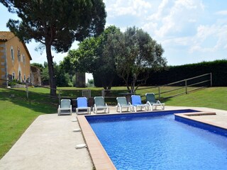 Villa Bescanó Buitenaudio-opname 5