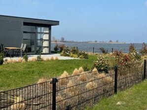 Chalet IJsselmeerstrand first row with fence - Enkhuizen - image1