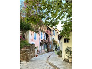 Gorgeous little town "Grimaud"