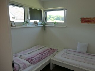 Schlafzimmer 2
