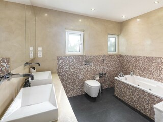 Villa Alcantarilha Features 70