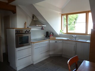 Kitchen Picture 3