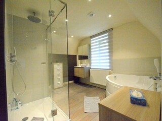 Holiday house Spa Features 28