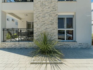 Roofed and furnished terrace/balcony