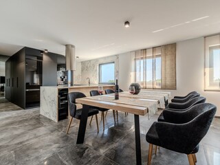 Apartamento de vacaciones Vir Características 8