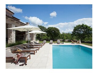 Villa Pinezići Buitenaudio-opname 3