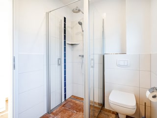 Tageslicht-Bad mit begehbarer Dusche
