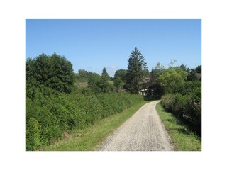 Gemütlicher Spazierweg ins Dorfzentrum