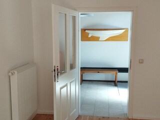 Blick von der Wohnung in die Diele