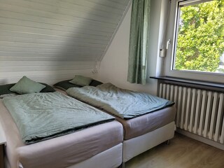 Schlafzimmer 3