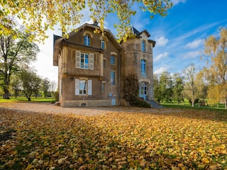 Villa Remilly-Aillicourt Outdoor Recording 2