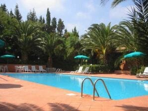 Bel appartement à Sant"Irene-torre Vecchia avec piscine - Briatico - image1