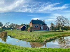 Maison de vacances Confortevole casa di fronte a Voorst con ampio giardino