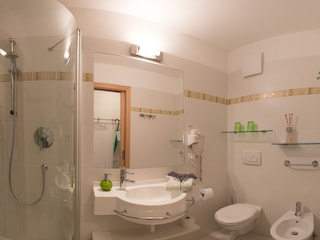 Appartement Kaltern Badkamer 9