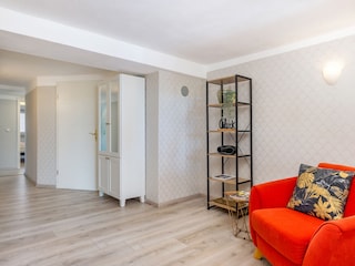 Blick vom Wohnzimmer zu den Schlafzimmern.