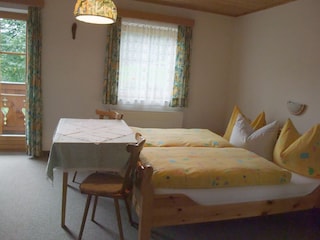 Schlafzimmer 2