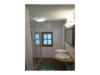 bd2efa85e5234d36b92ec8fae67838a4