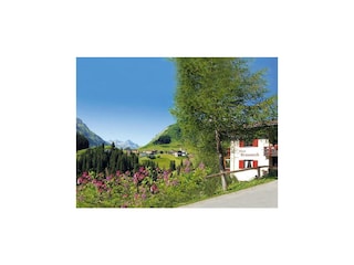 Unser Haus Brunneck im Sommer