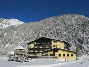 Ferienzimmer Doppelzimmer, Dusche, WC, Nichtraucher - Holzgau - image1