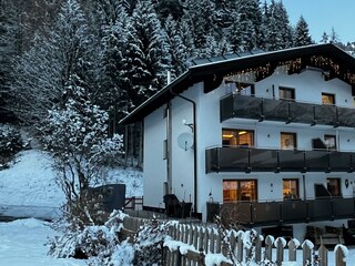 Hausansicht Winter