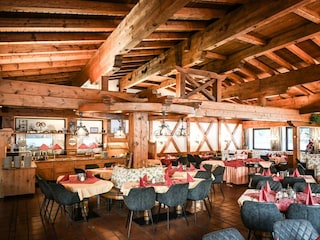 Saal_2025_web-17