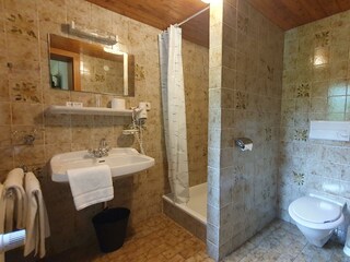 Badezimmer (Symbolfoto)