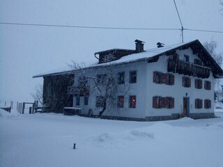 Haus Schedler im Winter