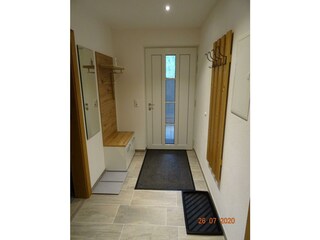 Eingangsbereich mit Garderobe