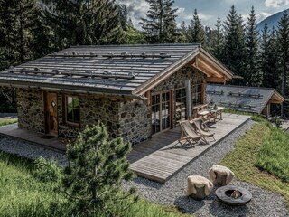 Aussenansicht Stein-Chalet