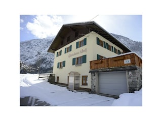 Gästehaus Wolf - Auffahrt