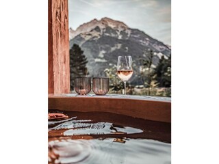 Hot Pot mit Bergblick