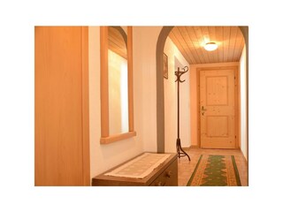 Vorraum mit Garderobe