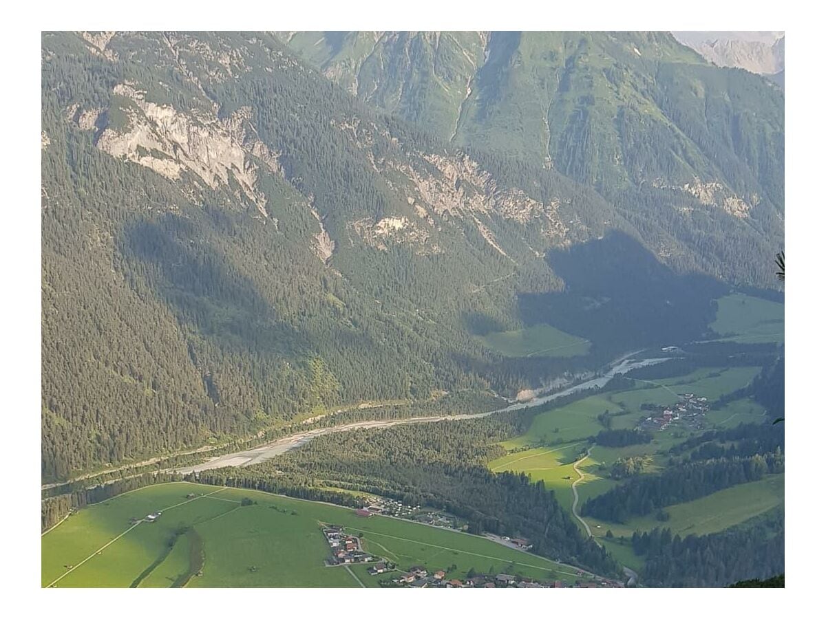 Blick vom Hausberg auf Vorderhornbach