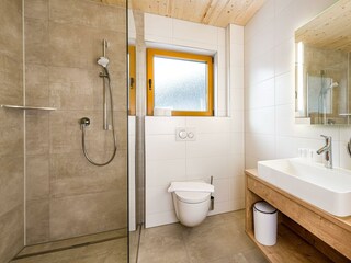 Bad Deluxe Zimmer 8 mini