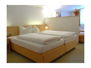 Schlafraum 1 "Adler Suite"