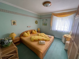 Zweites Schlafzimmer