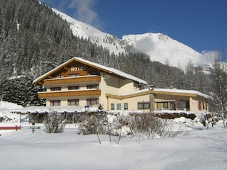 Bild Winter Canon vorn 2