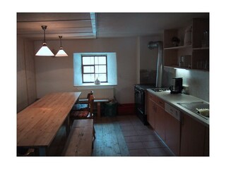 Rolis Berghütte Küche mit Spülmaschine