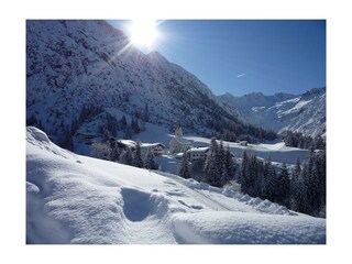 ausblick von den Chalet´s ins Dorf