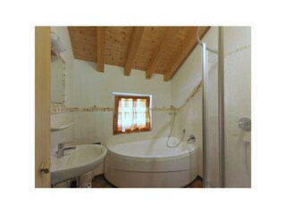 Dusche und Bad Felsenchalet OG
