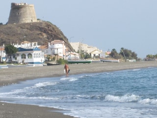 der breite Strand von Benajarafe