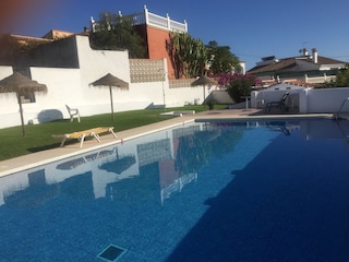 Der Pool ist z.Zt. wegen Umbau geschlossen