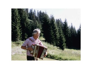 es musiziert der Hausherr